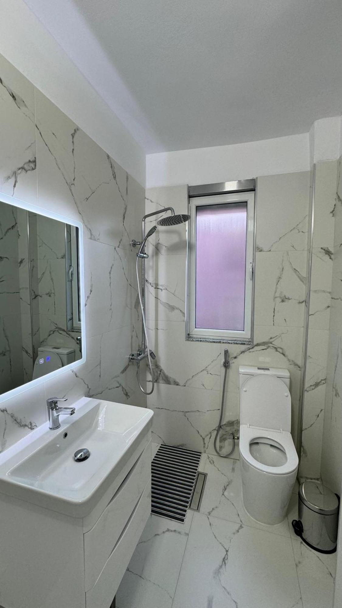 Charming Comfort Apartment 地拉那 外观 照片