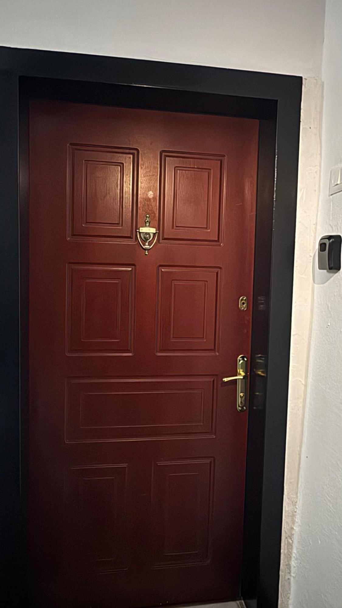 Charming Comfort Apartment 地拉那 外观 照片