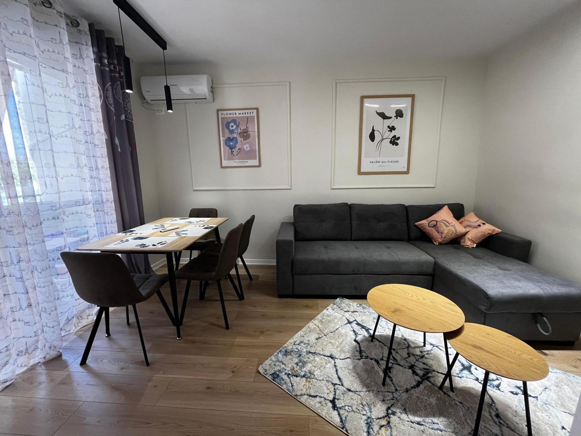 Charming Comfort Apartment 地拉那 外观 照片